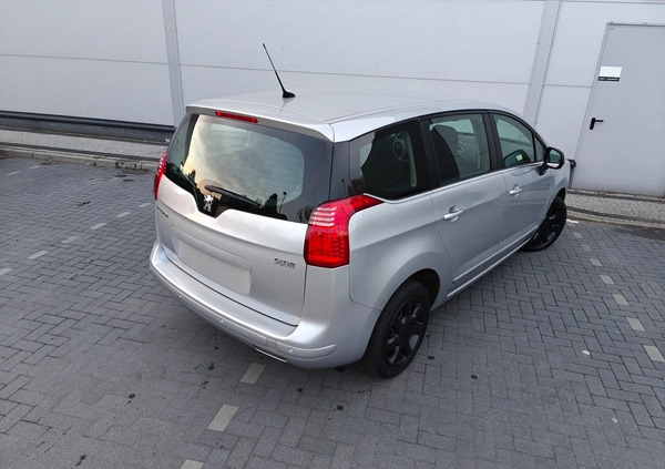 Peugeot 5008 cena 18900 przebieg: 217300, rok produkcji 2011 z Ustka małe 562